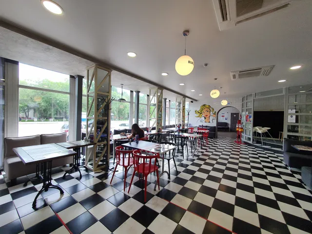 Silver Food, pizza delivery service