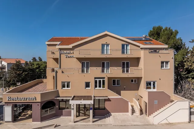 Hotel & restaurant Terra