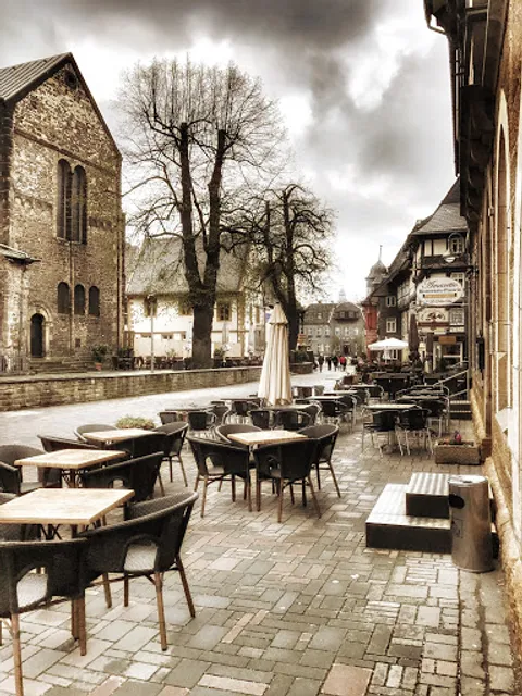 PIZZALOUNGE by Amaretto