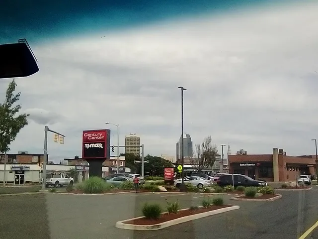 Country Plaza Shopping Center