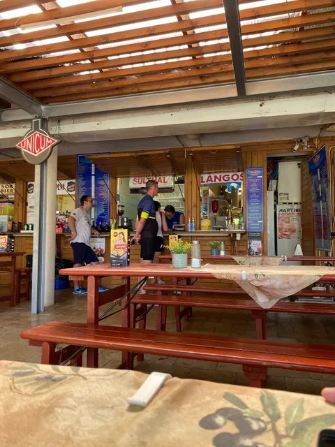 Törp büfé és Fagyizó