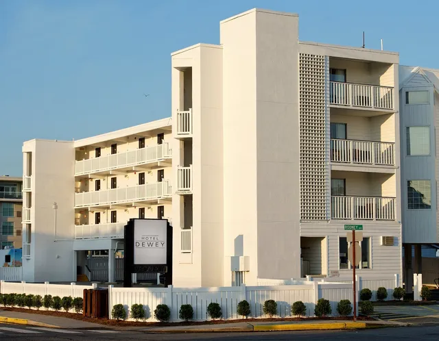 Hotel Dewey