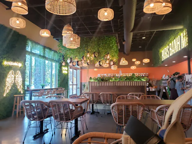 Paris Banh Mi - Elk Grove