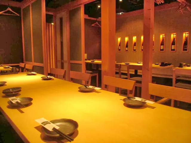 越後酒房 八海山 浜松町本店