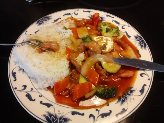 Lecker Wok Asia Imbiss