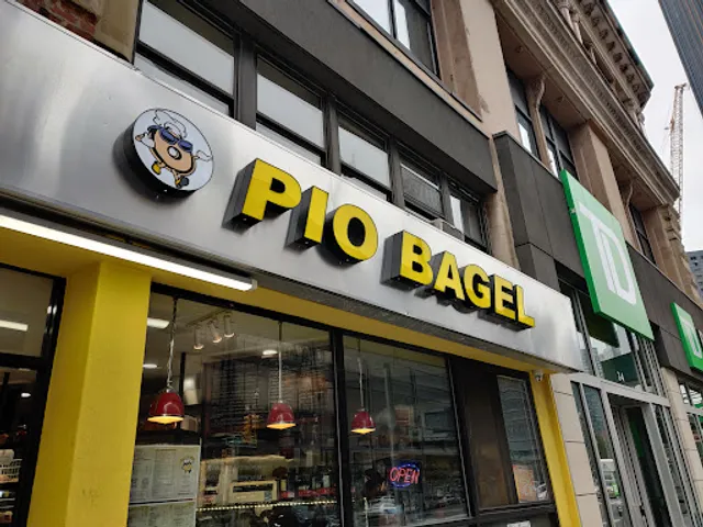 Pio Bagel Flatbush