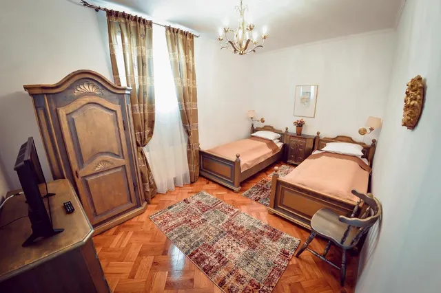 Antique Apartment Sibiu