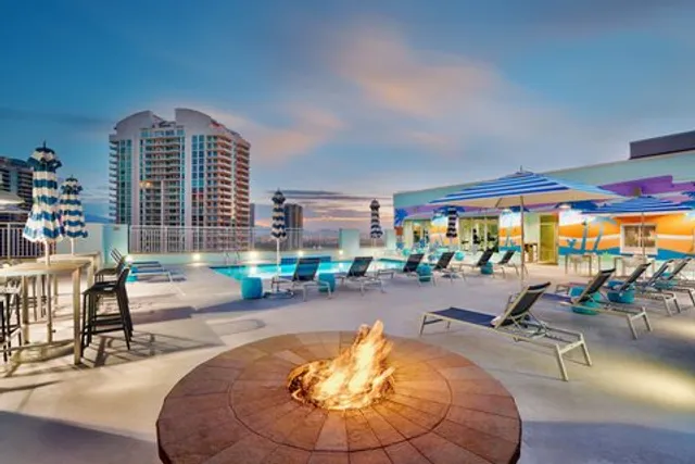 SpringHill Suites by Marriott Las Vegas Convention Center