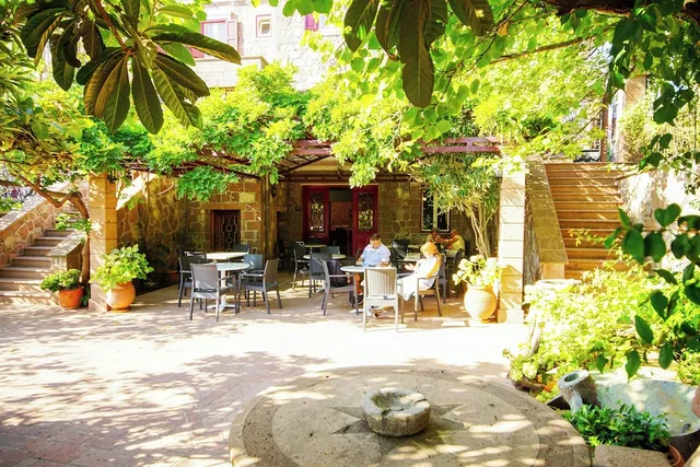 Villa Iris Hotel - Μήθυμνα, Mithimna - ξενοδοχείο, ενοικιαζόμενο κατάλυμα, accommodation, hotel