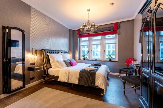 La Belle 10 Boutique Hotel