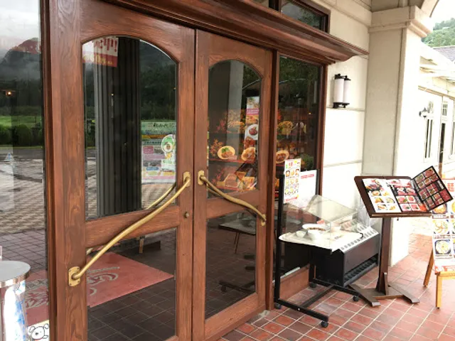 レストラン綾ぐるめ（酒泉の杜内）