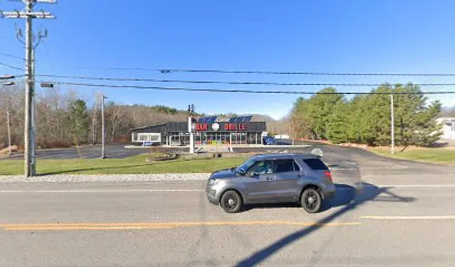 3 Point Bar and Grille