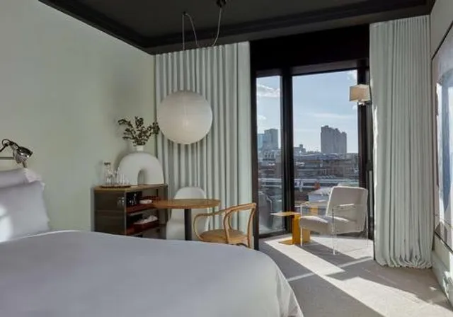 CAT BA CENTRAL SEA VIEW HOTEL