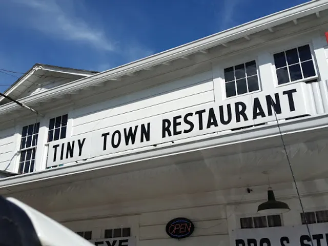 Tiny Town Restaurant