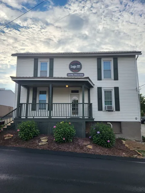 LnJ Spiritwear and Logo It! by LNJ