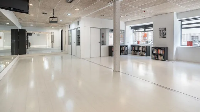 Espacio neutro. Alquiler de salas en Madrid. Alquiler de espacios para eventos . Alquiler de espacios en Madrid.