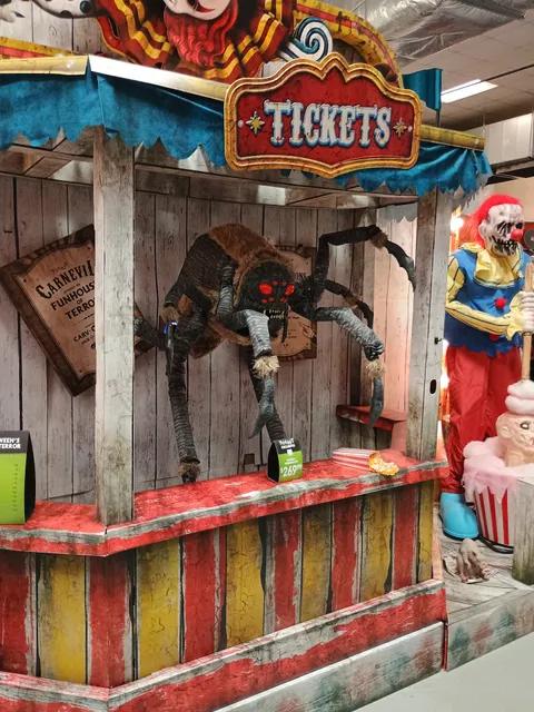 Bristol Plaza Shopping Center