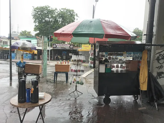 Manero's Comida a Quilo