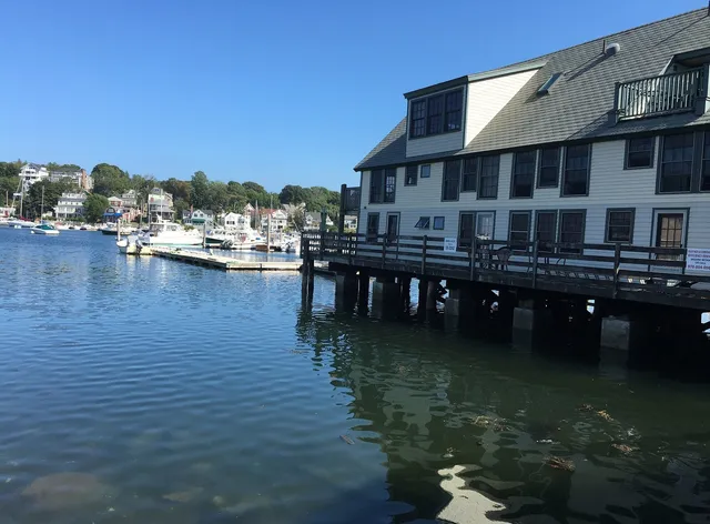 Accommodations At Rocky Neck