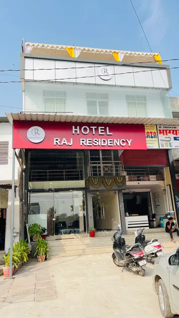Hotel Raj Residency