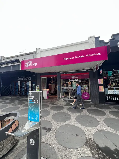 St Kilda Uniting Op Shop