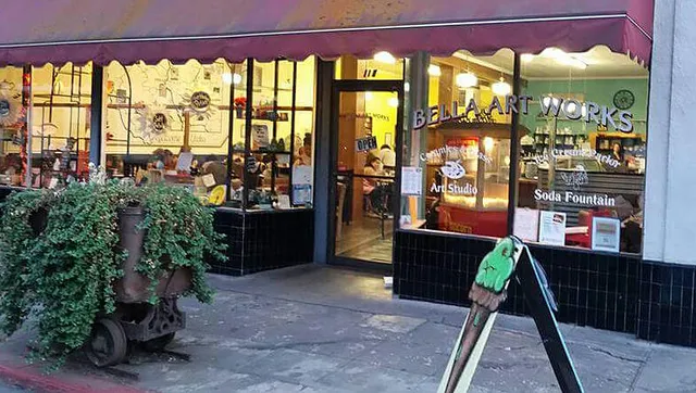 Bella Art Works Creative Cafe