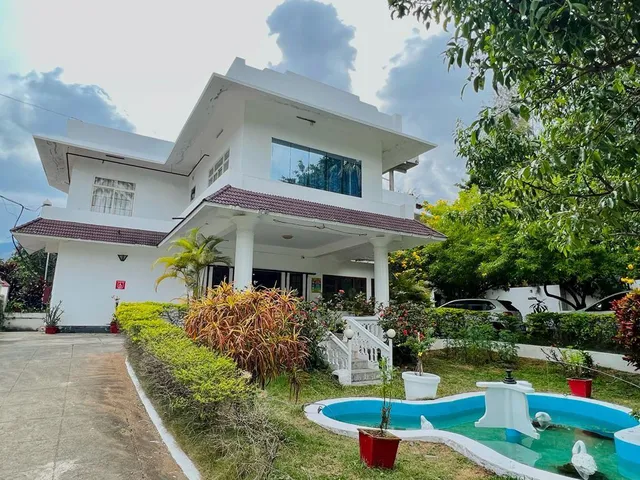 Chandana Tourist Home