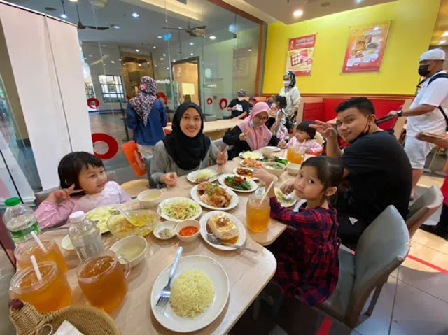 The Chicken Rice Shop The Curve