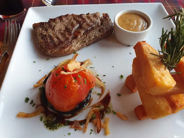 Redwood House Restaurant