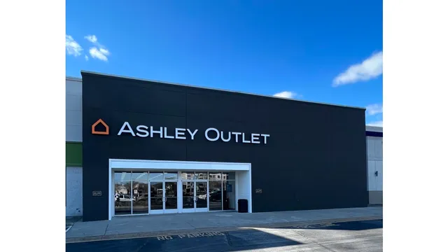 Ashley Outlet