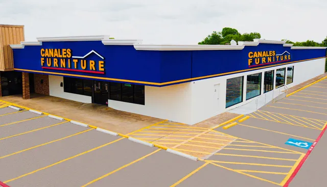 Canales Furniture / Mueblería Waxahachie