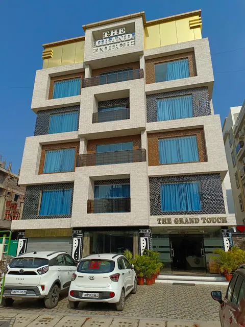 Townhouse The Grand Touch & The Royal Touch