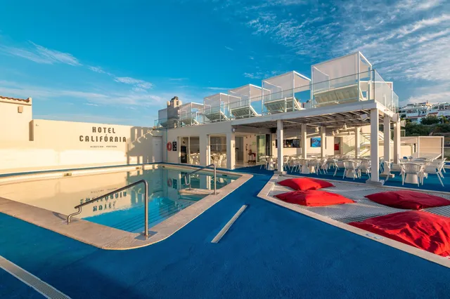 Hotel Califórnia Urban Beach