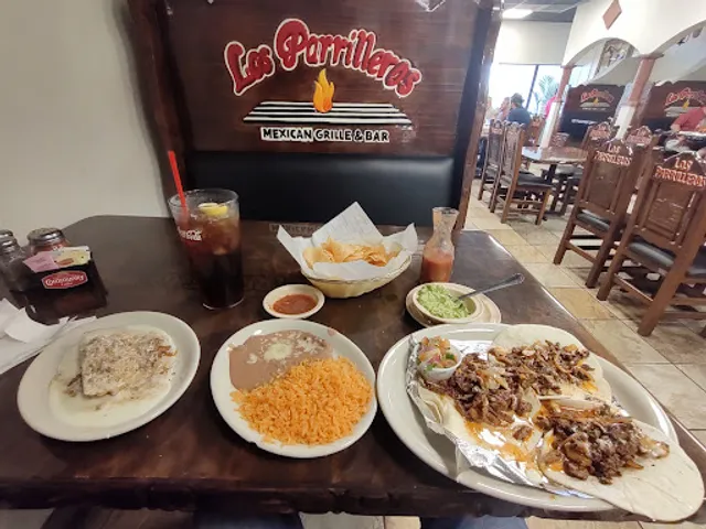 Los Parrilleros