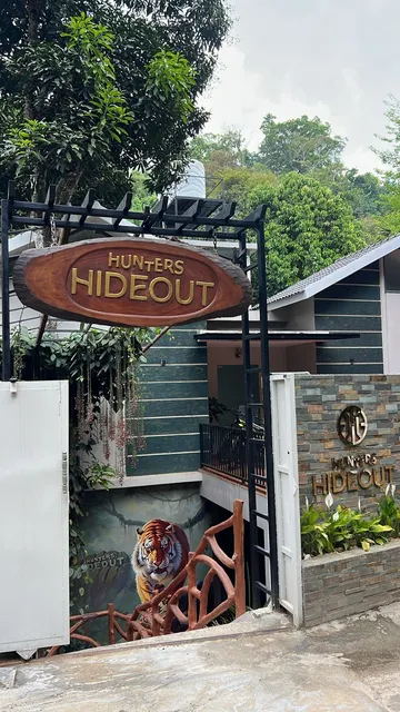 Hunters Hideout Resort