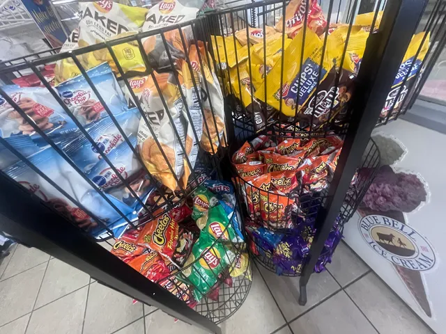 702 Tejas Sports Bar y Mas