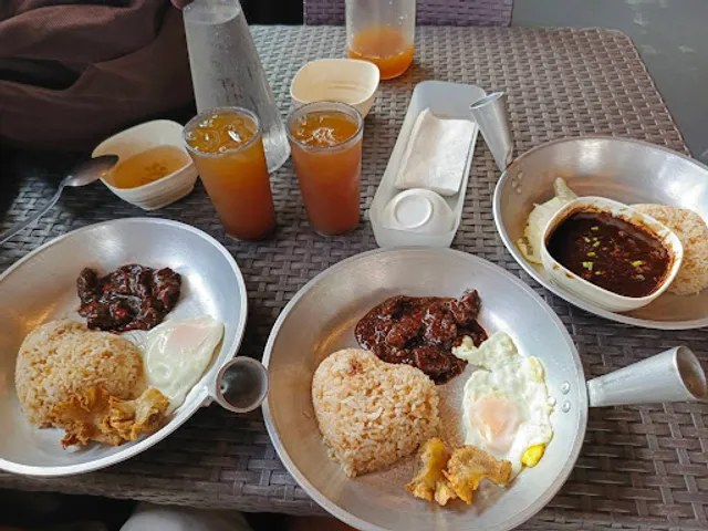 Tapsihan Ni Lolo Boy