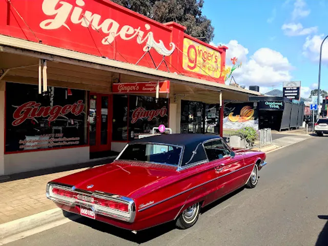 Gingers Vintage Lounge Bar