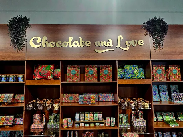 Chocolate and Love Cafe