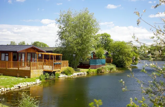 Chichester Lakeside Holiday Park