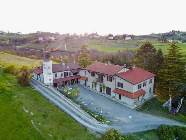 Cascina Gazzeri Country House