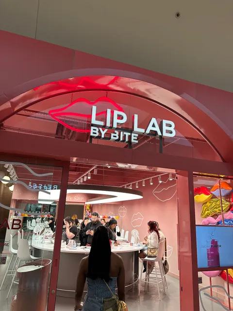 Lip Lab Fashion Show Mall