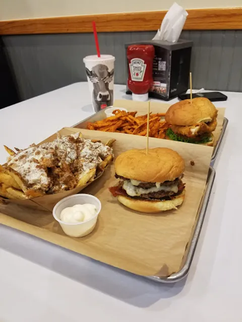 MOOYAH Burgers, Fries & Shakes