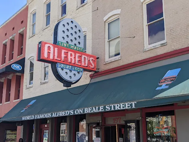 Alfred's On Beale
