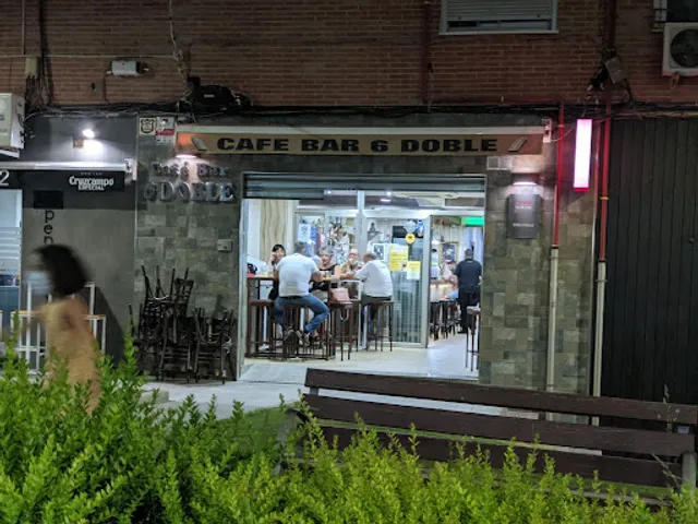 Café Bar 6 Doble