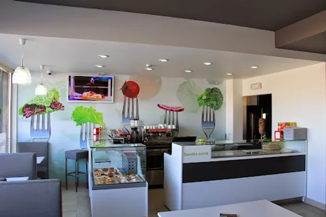 Sandes.come ( kebab , Francesinha , Hamburguer , Baguetes , Saladas , Pratos Combinados , Sopas , Snack Bar com fast food )