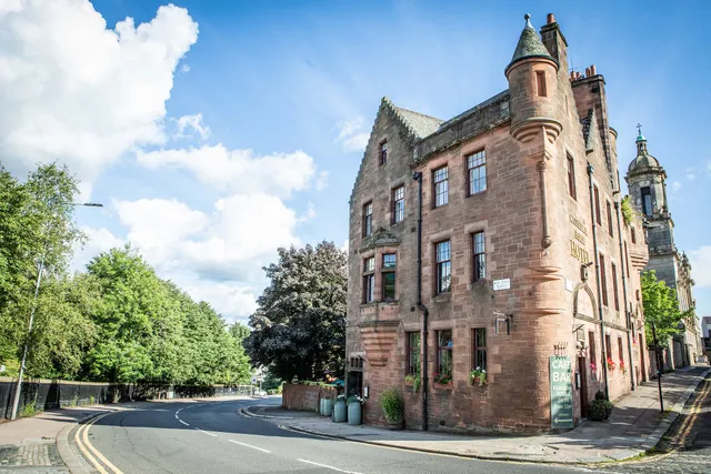 Cathedral House Hotel