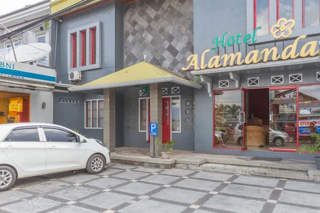 RedDoorz Plus @ Otista Garut