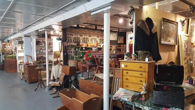 Smokehouse Square Antiques