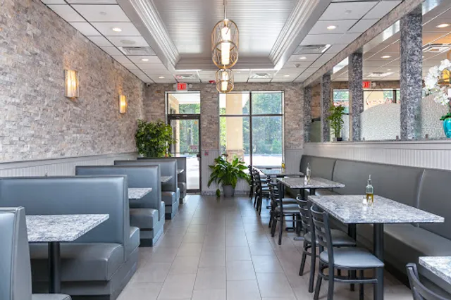 Carlo’s Pizza Of Manorville